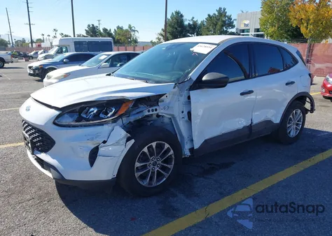 2021 Ford Escape S из США, поврежденный, VIN 1FMCU9F67MUA95281